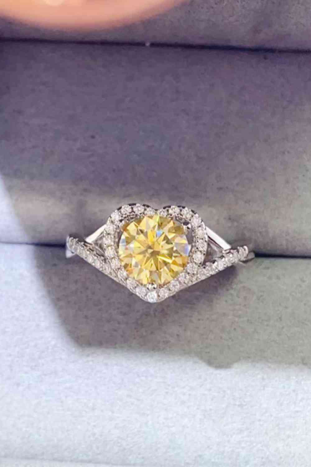 1 Carat Moissanite 925 Sterling Silver Ring