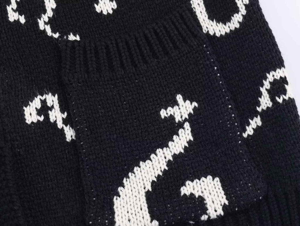 Question Mark Jacquard Knitted Sweater