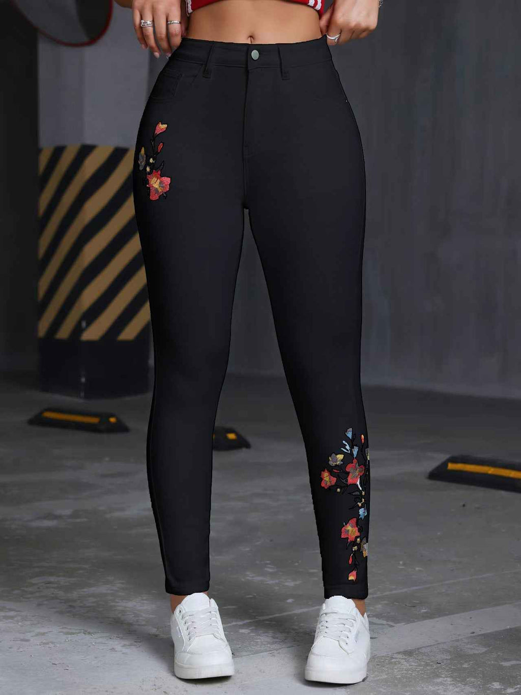 Floral Embroidered Casual Women's Denim Skinny Jeans