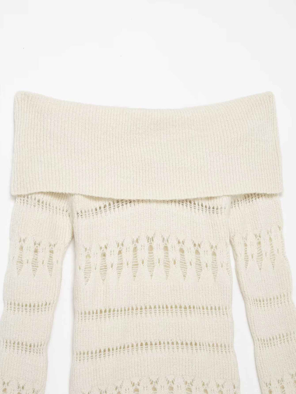 Hollow Cutout Shoulder Baring Sweater