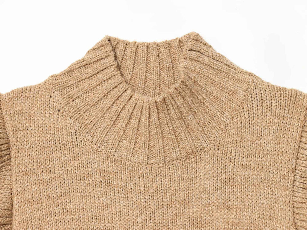 French Minimalist Sleeveless Turtleneck T-shirt