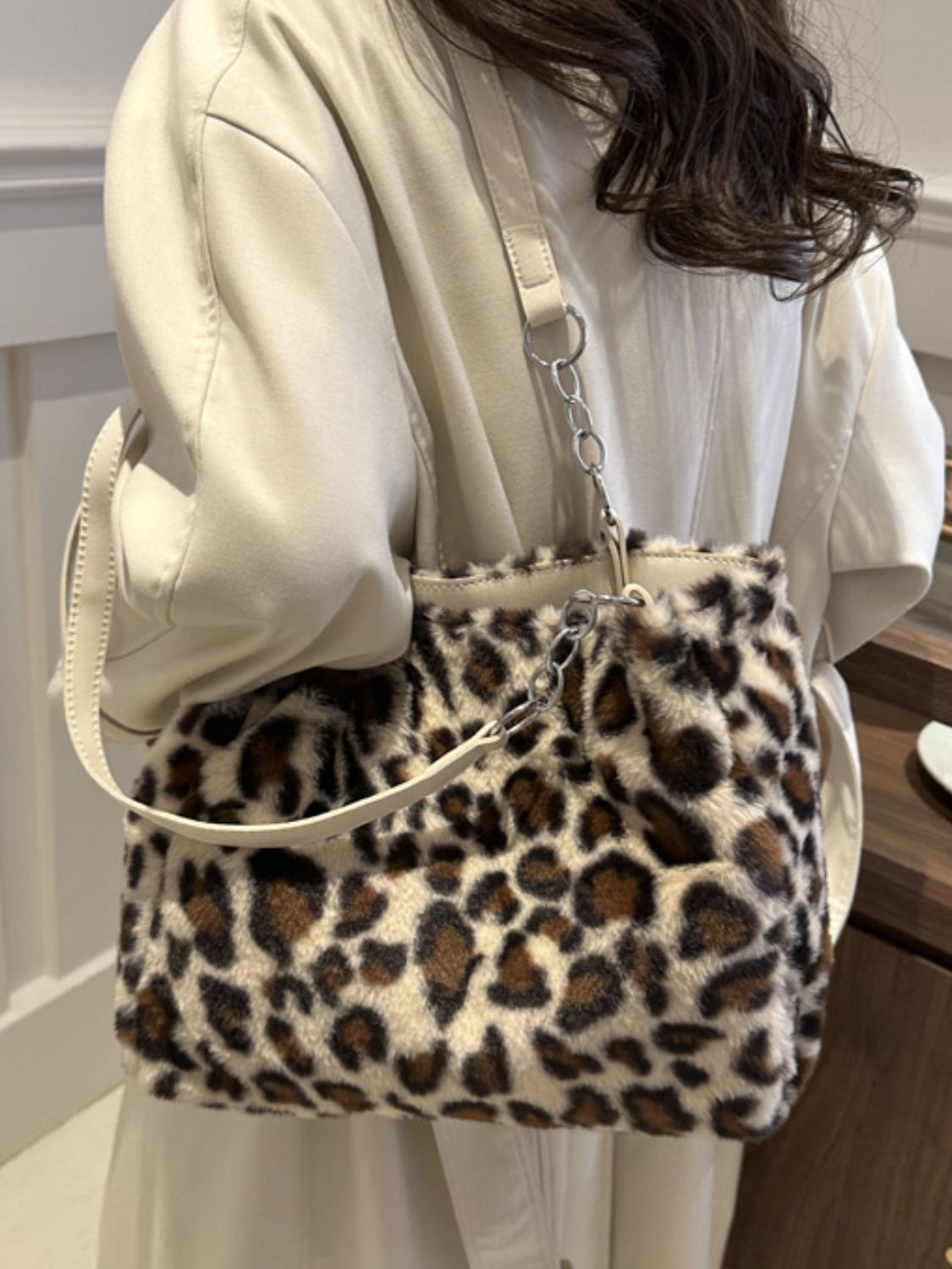 Leopard Faux Fur Shoulder Bag - Animal Print Handbag for Women