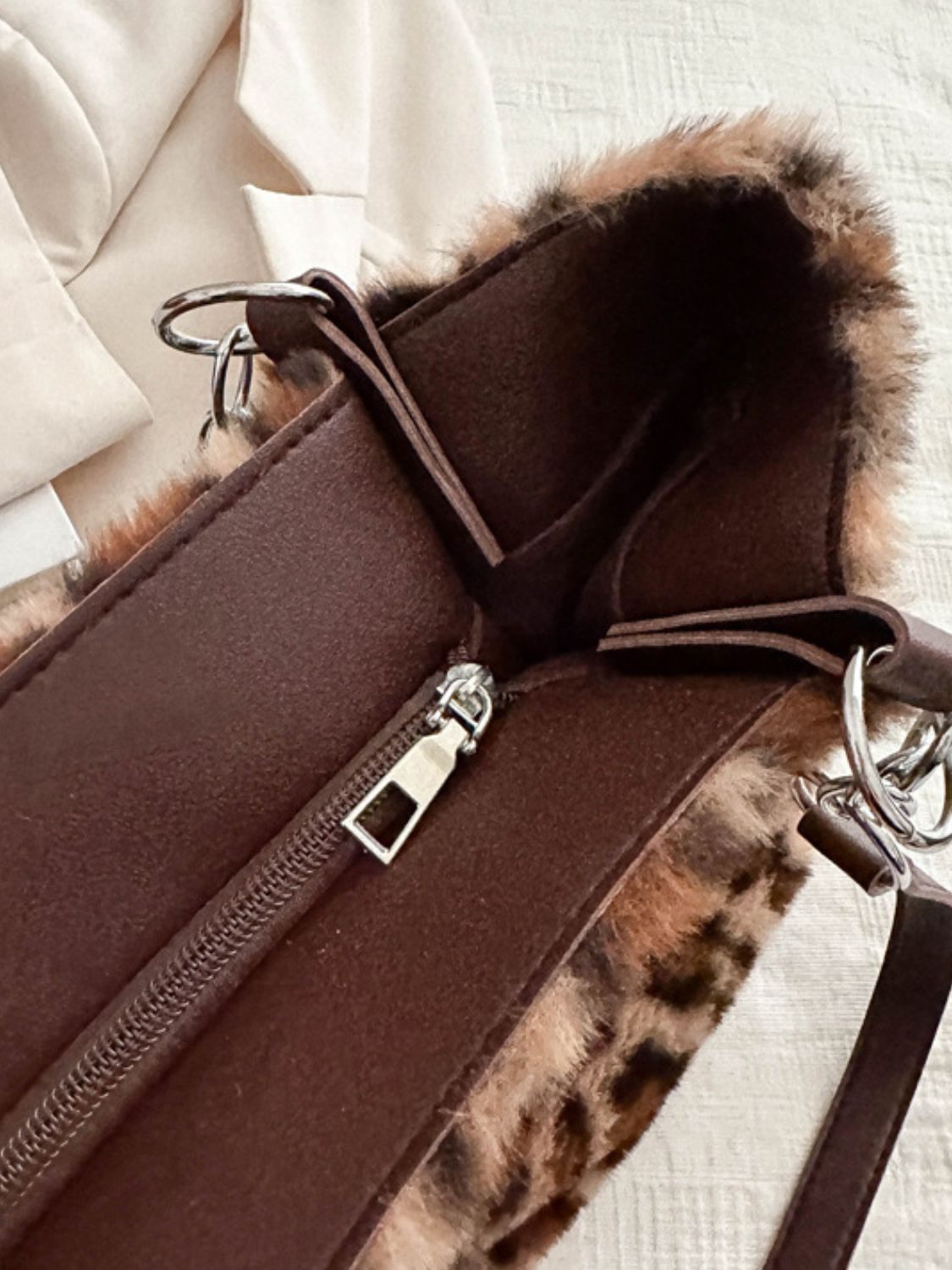 Leopard Faux Fur Shoulder Bag - Animal Print Handbag for Women