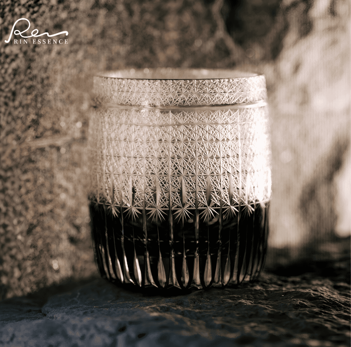 RIN ESSENCE — Dense Pattern Gradient Whiskey Glass