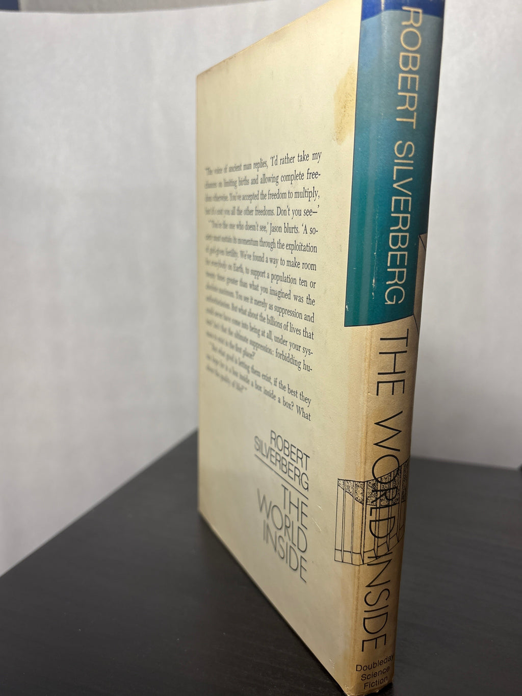 The World Inside by Robert Silverberg