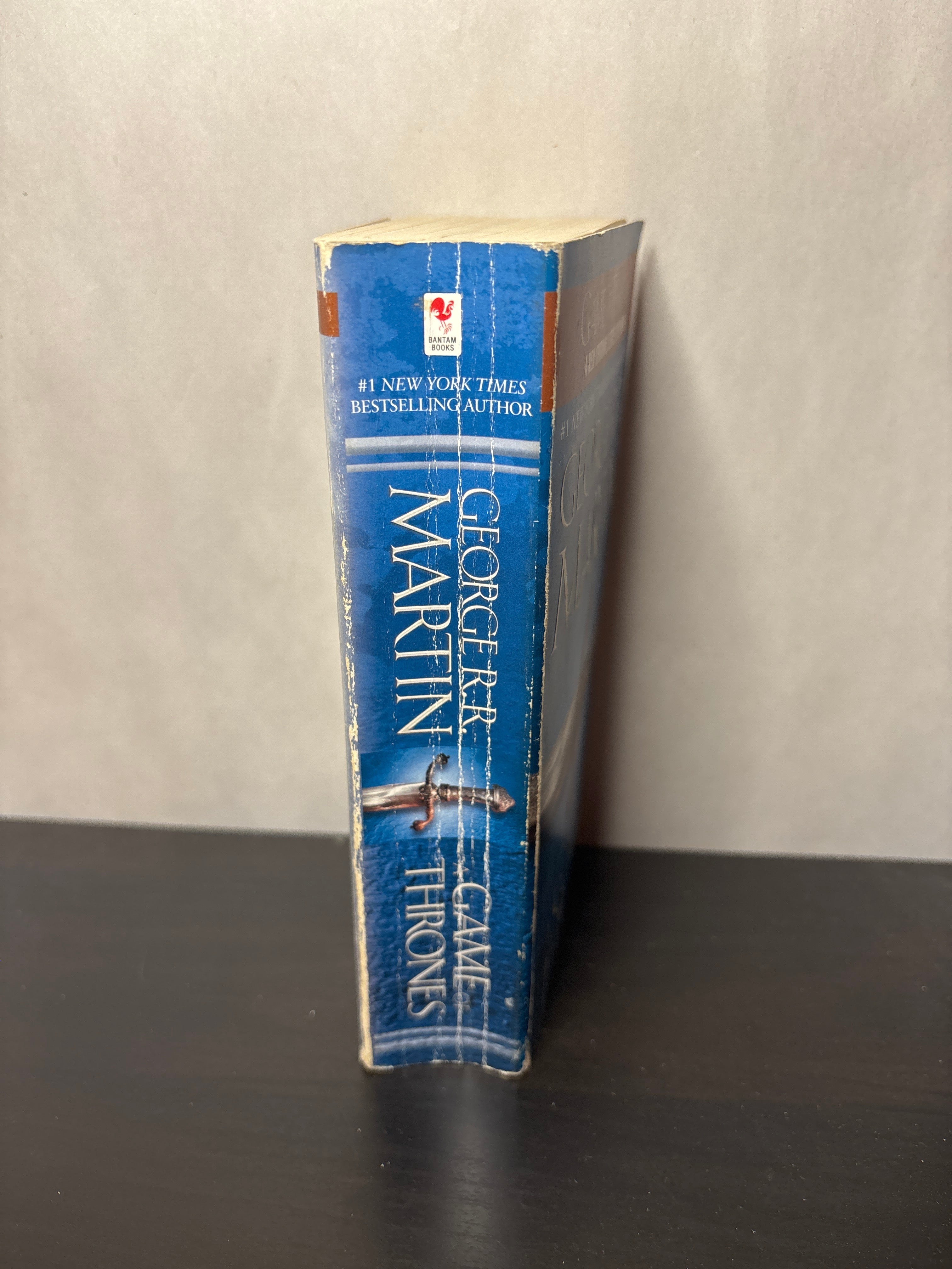 A Game of Thrones by George R. R. Martin (A Song of Ice and Fire #1) |