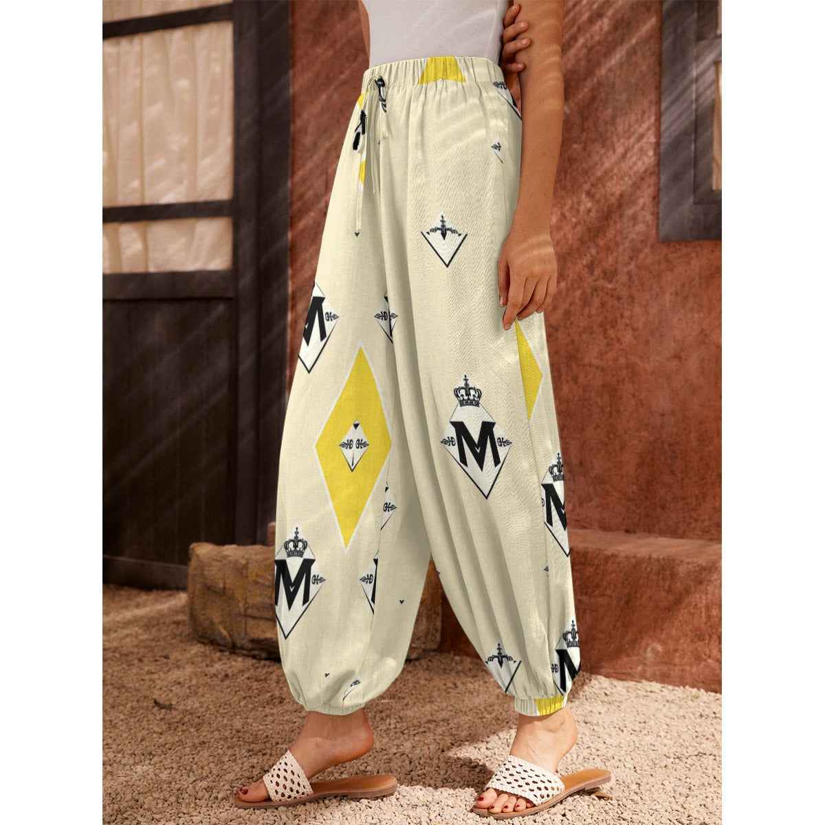 MUNSIEUR All-Over Print Women's Carrot Jeans with Pockets