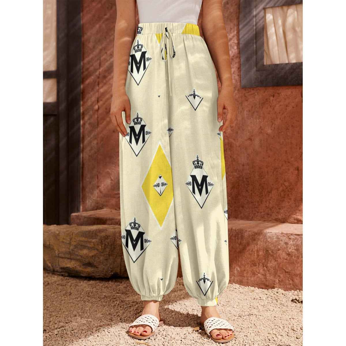 MUNSIEUR All-Over Print Women's Carrot Jeans with Pockets
