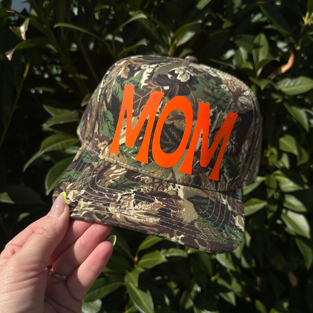 CAMO MOM ♡ printed trucker hat