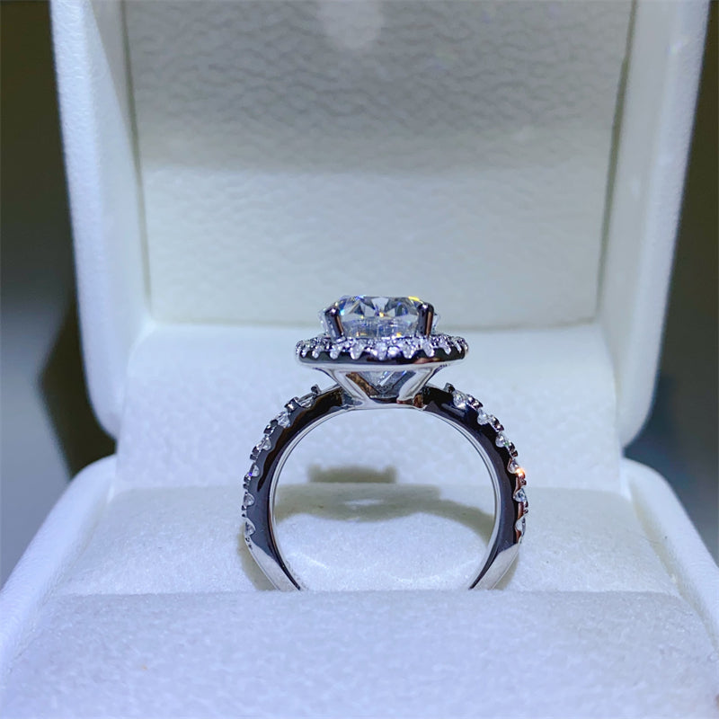 5 Carat Munsieur Moissanite Jewelry — crowned brilliance, handcrafted perfection, unmatched fire. High-end luxury Accessories
