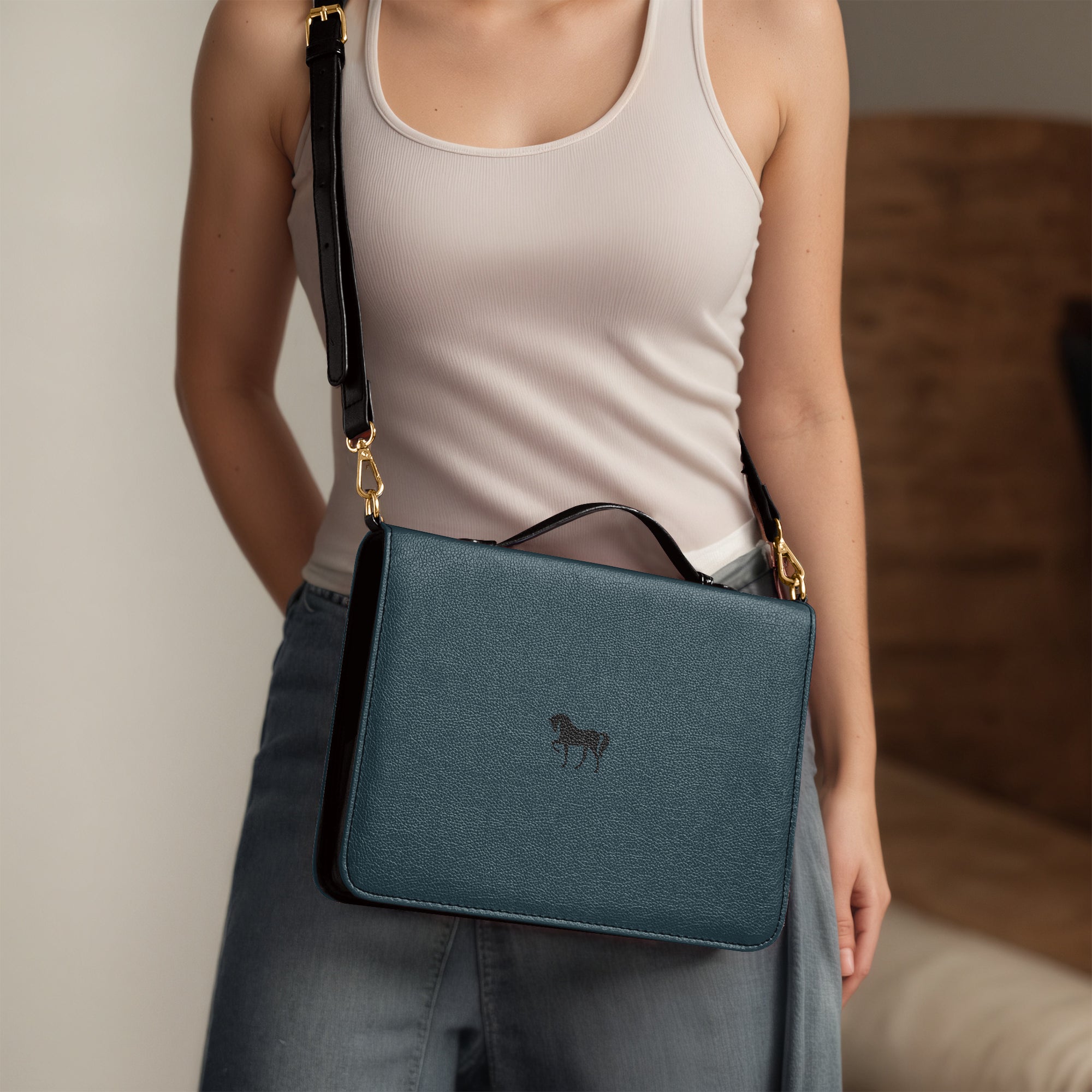 NESTDEER 1309. Bible Cover with Adjustable Strap