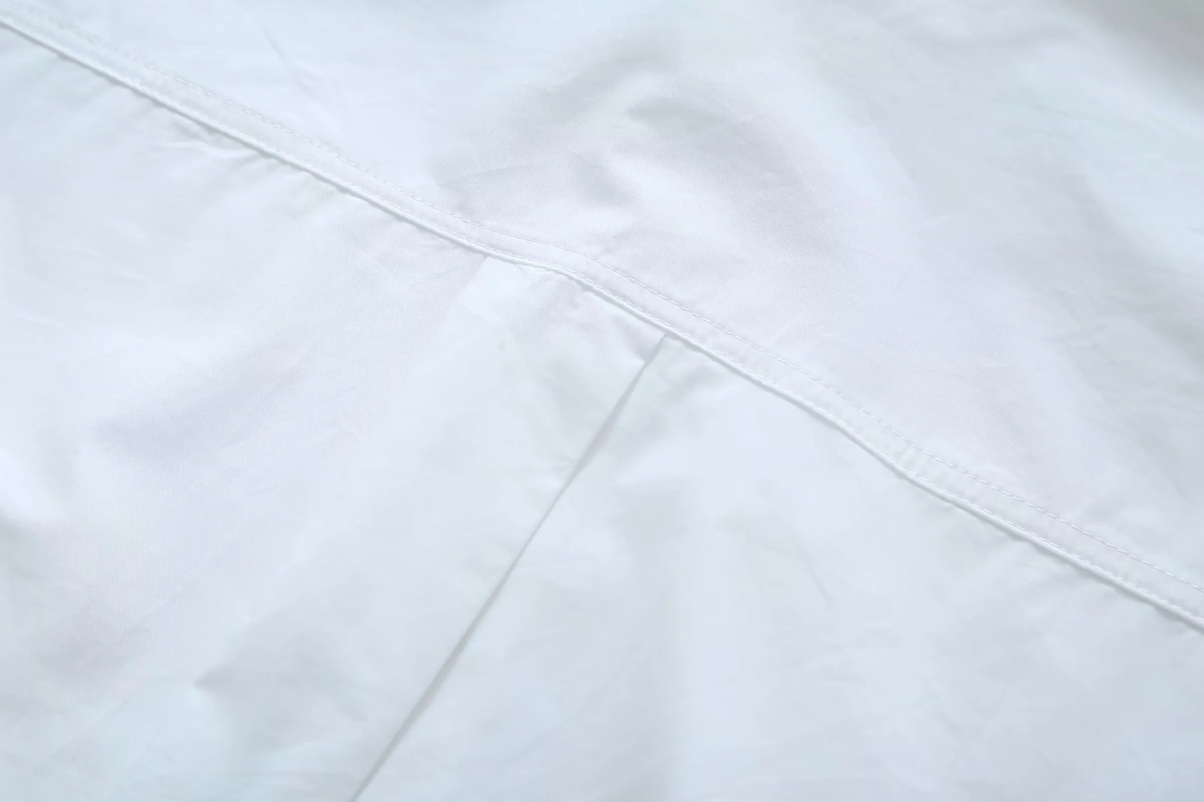 Waist-exposed Long-sleeved Blouse