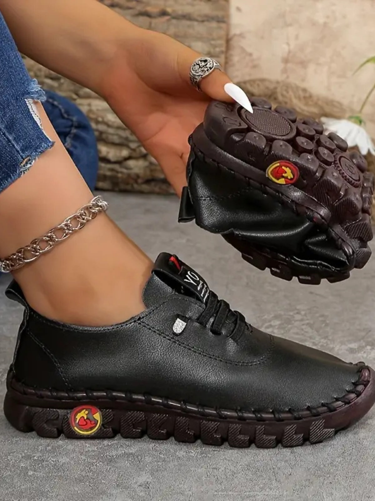 PU Leather Round Toe Sneakers