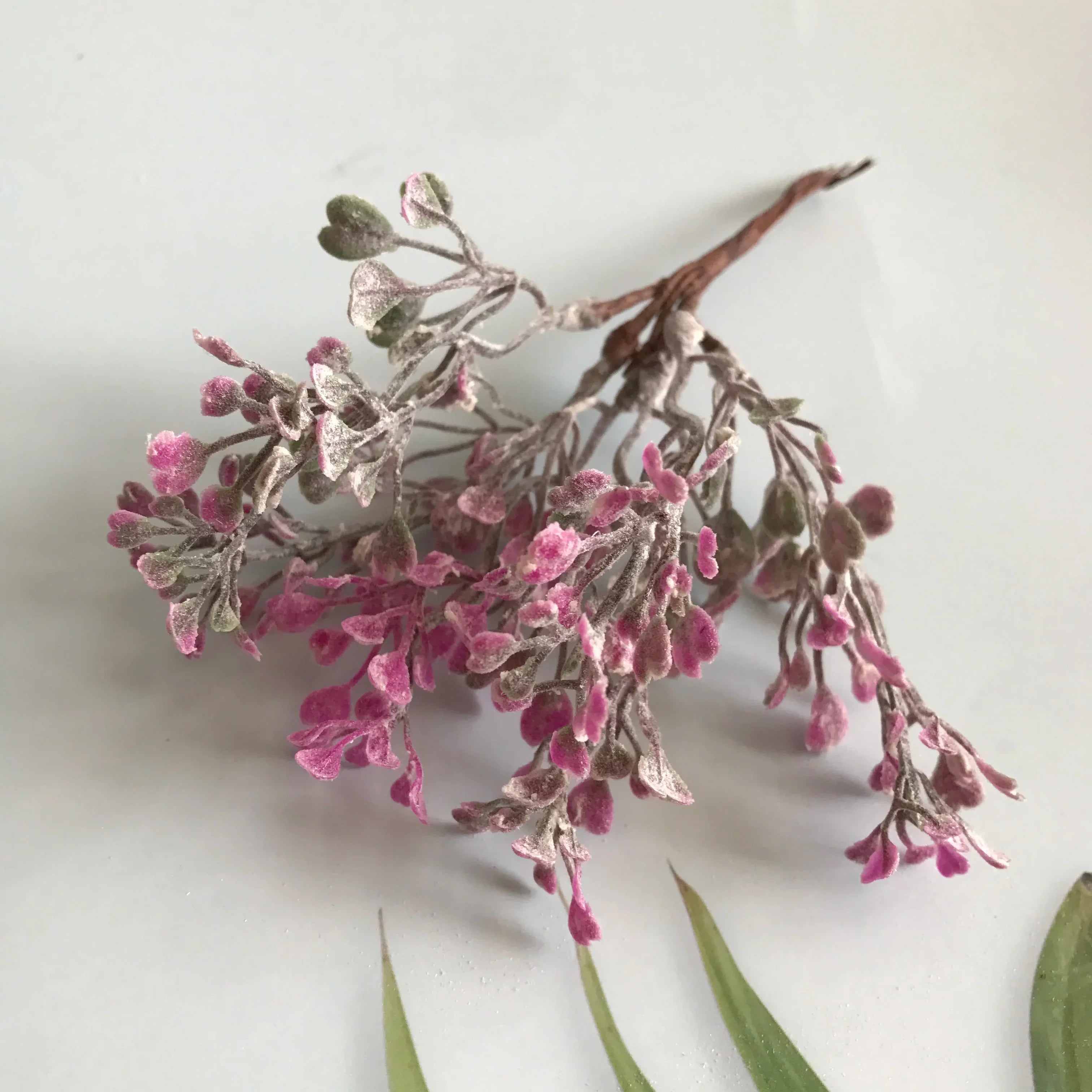 DecorBites™ Greenery Berry Stamen Bundle for DIY Christmas Decor & Gift Wrapping