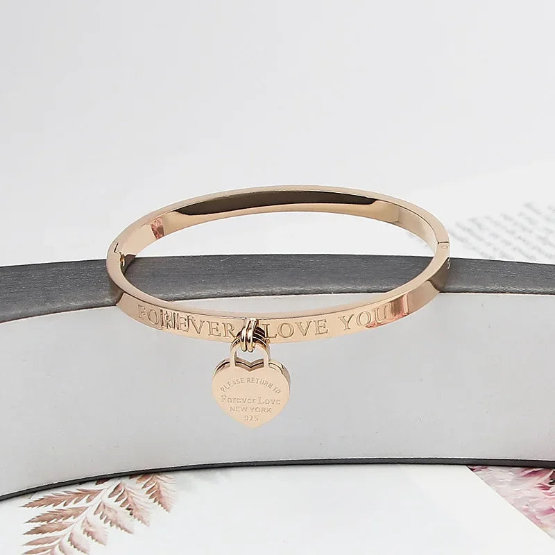 Heart Pendant Love Bracelet
