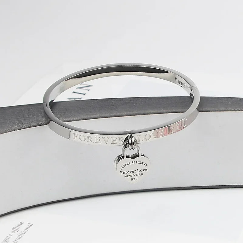 Heart Pendant Love Bracelet