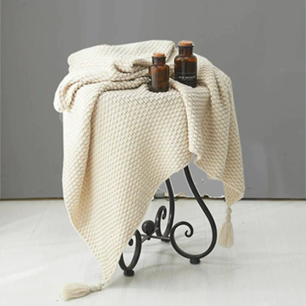 DecorBites™ Knitted Woolen Ball Blanket - Super Warm Cozy Sofa Throw Blanket