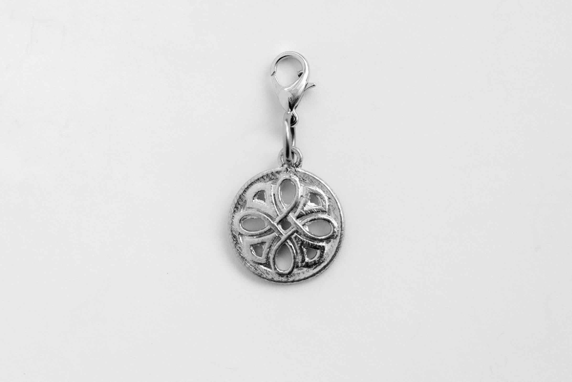 Custom Celtic Knitter Marker - Maker Gift