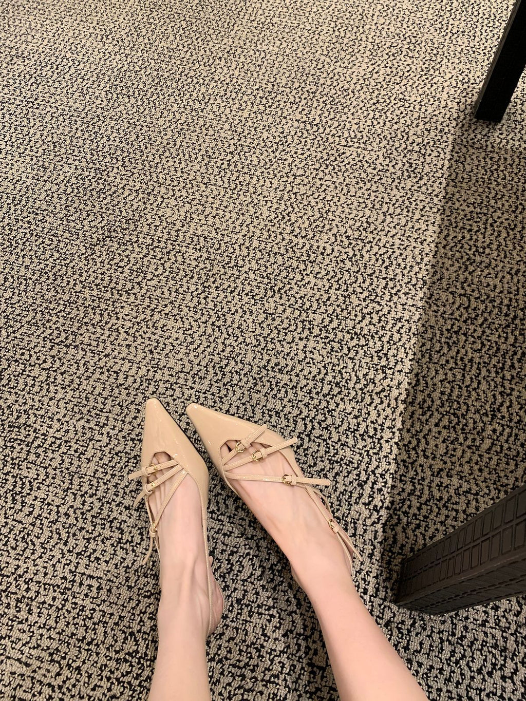 Pointed Toe Strappy Heels
Patent Leather