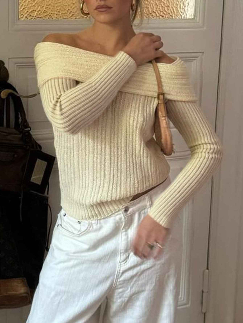 Elegant Wool Long Sleeve Sweater