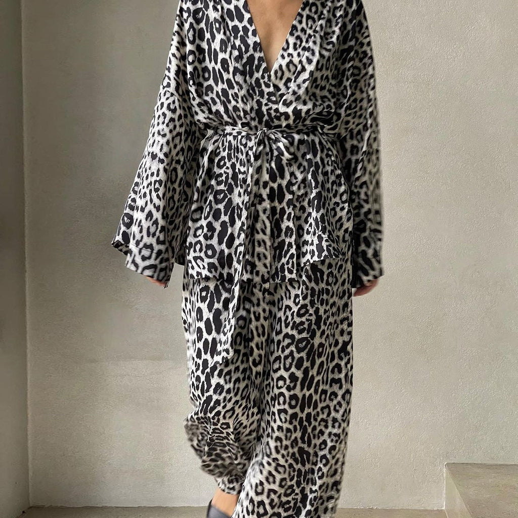 Women's Leopard Print Long-sleeved Jumpsuit Two-piece Set