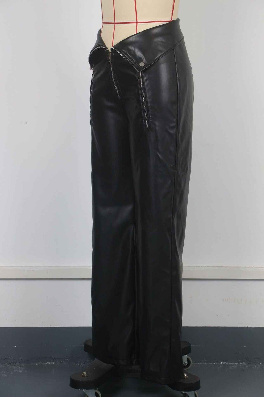 Faux Leather Nightclub Metal Zipper Straight Leather Jeans