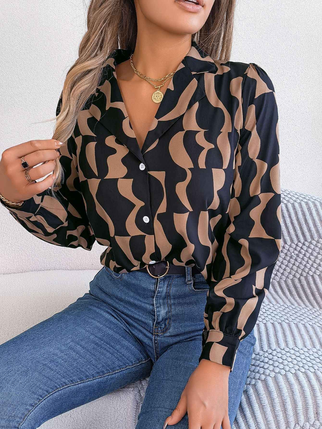 Elegant Contrast Color Striped Blouse