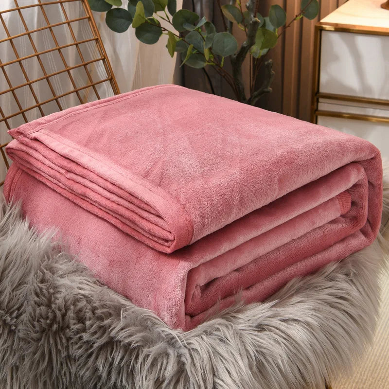 DecorBites™ Cozy Checkered Fleece Blanket for All Seasons