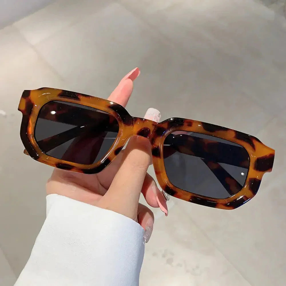 Men Vintage Rectangle Frame Sunglasses UV400