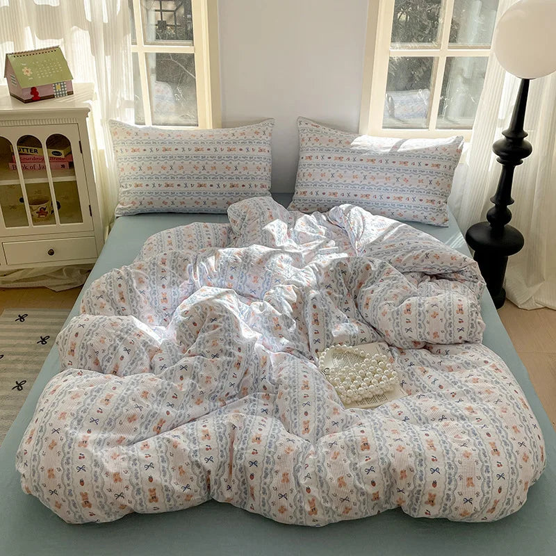 DecorBites™ Cotton Flower Print Bedding Set - Romantic High-Density Comforter for Adults