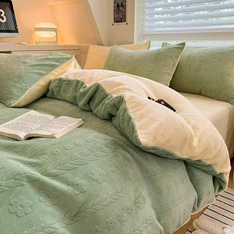 DecorBites™ Cozy Milk Fleece Winter Bedding Set - High Density & Skin Friendly