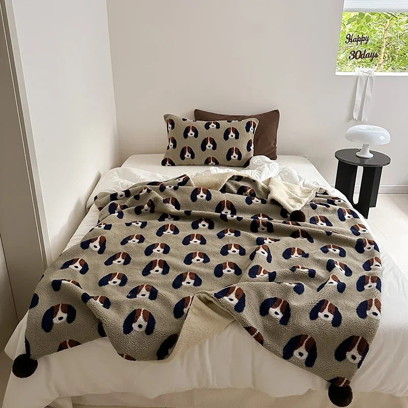 DecorBites™ Cozy Sheep Rollie Loop Fleece Blanket for Winter - Premium Warmth and Comfort
