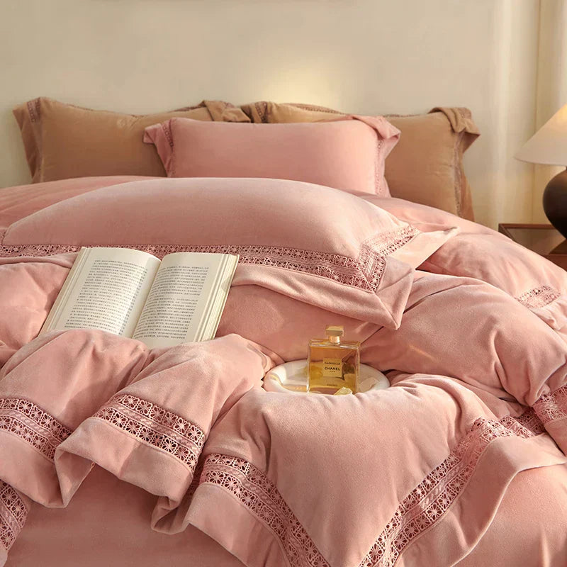 DecorBites™ Cozy Velvet Lace Bedding Set: Duvet Cover, Sheet, Pillowcases - 4Pcs Warm & Stylish