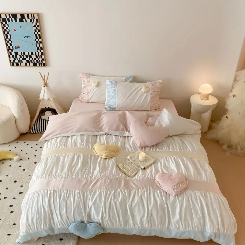 DecorBites™ Heart-shaped Washed Cotton Bedding Set - Duvet Cover, Bed Sheet, Pillowcases