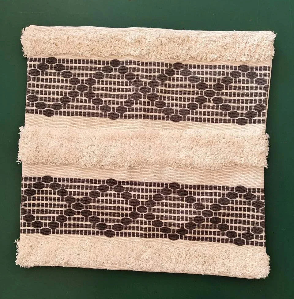 DecorBites™ Geometric Tufted Tassel Cushion Cover 30x50cm