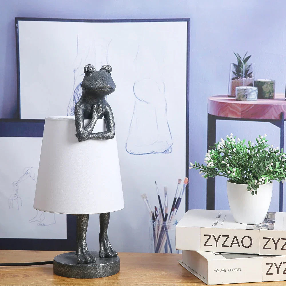 DecorBites™ Frog Resin Desk Lamp: Retro Design LED Bedroom Lighting Fixture