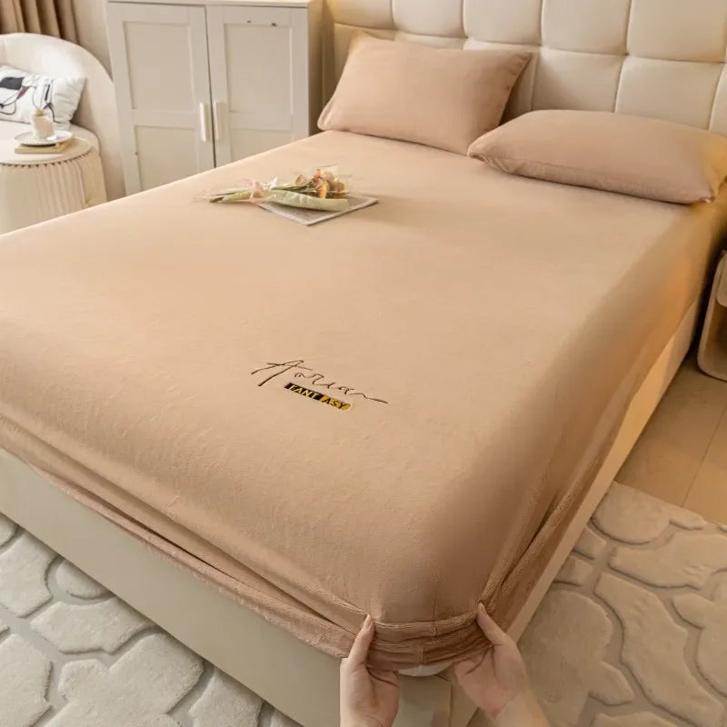 DecorBites™ Cozy Velvet Fitted Sheet: Thick Warm Bed Cover for Bedroom Living Room