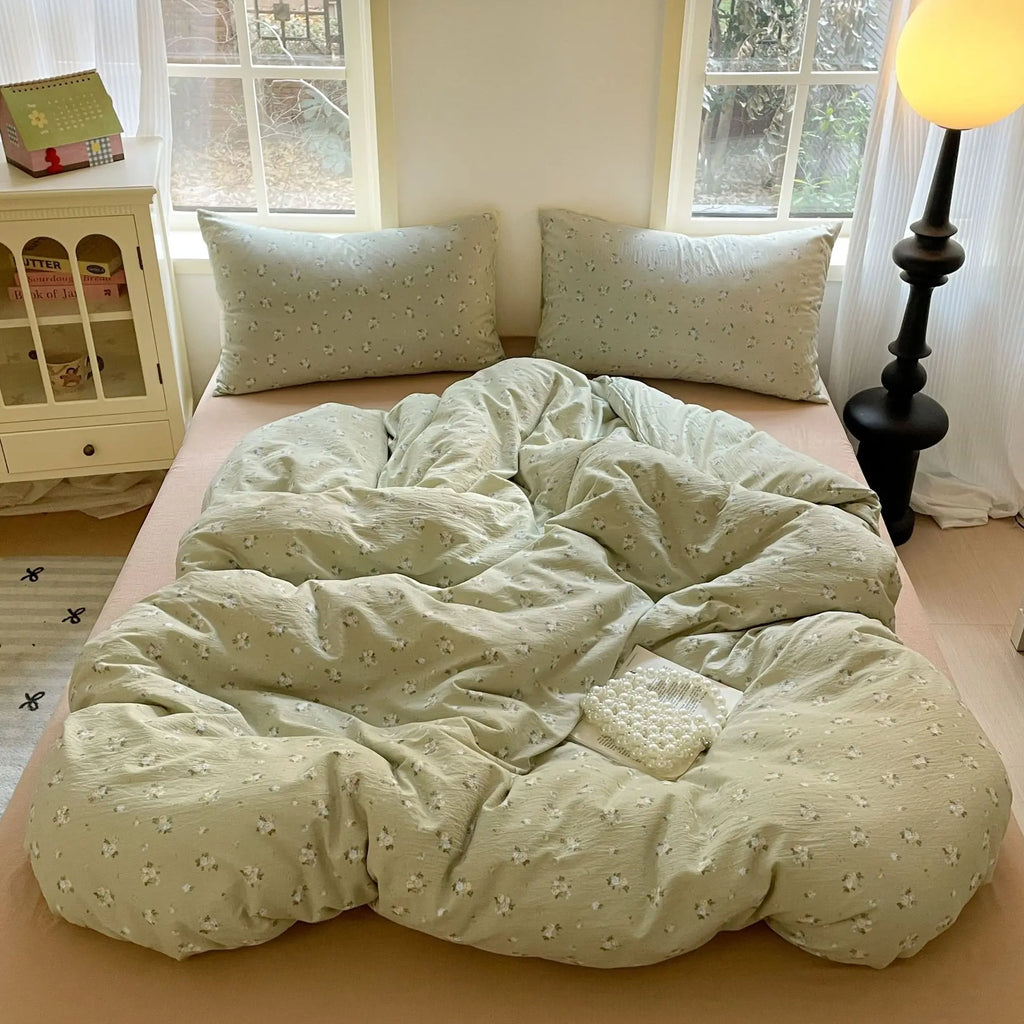 DecorBites™ Cotton Flower Print Bedding Set - Romantic High-Density Comforter for Adults