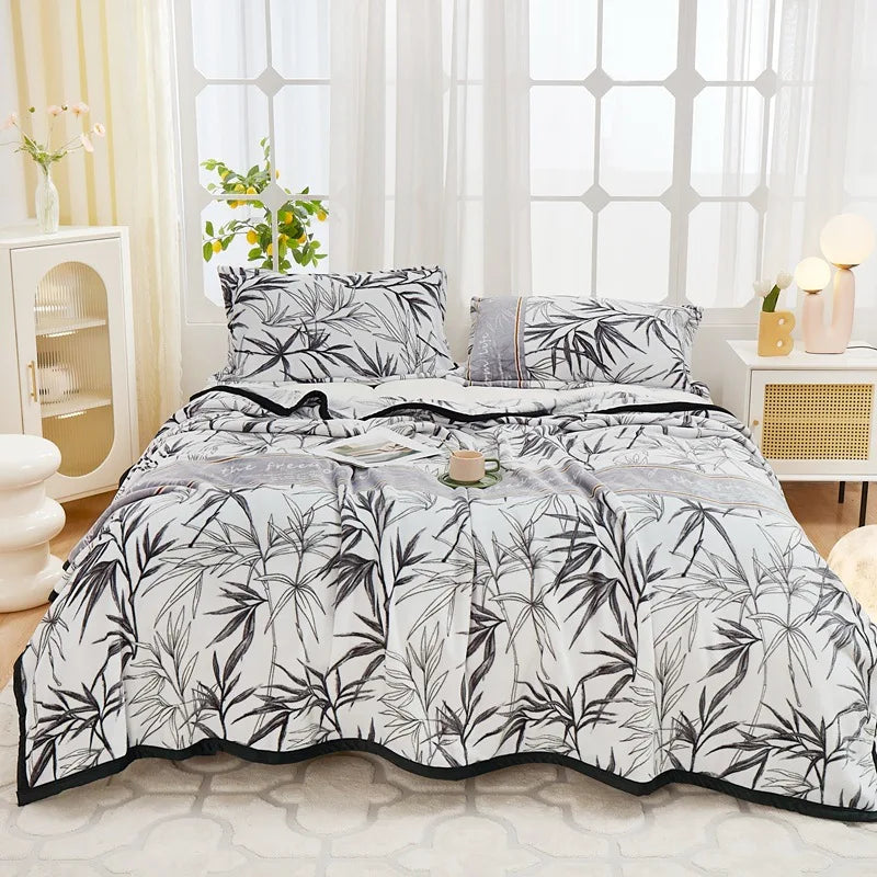 DecorBites™ Cozy Flannel Plush Blanket - All Seasons Sofa Cover & Bed Sheet for Queen Double