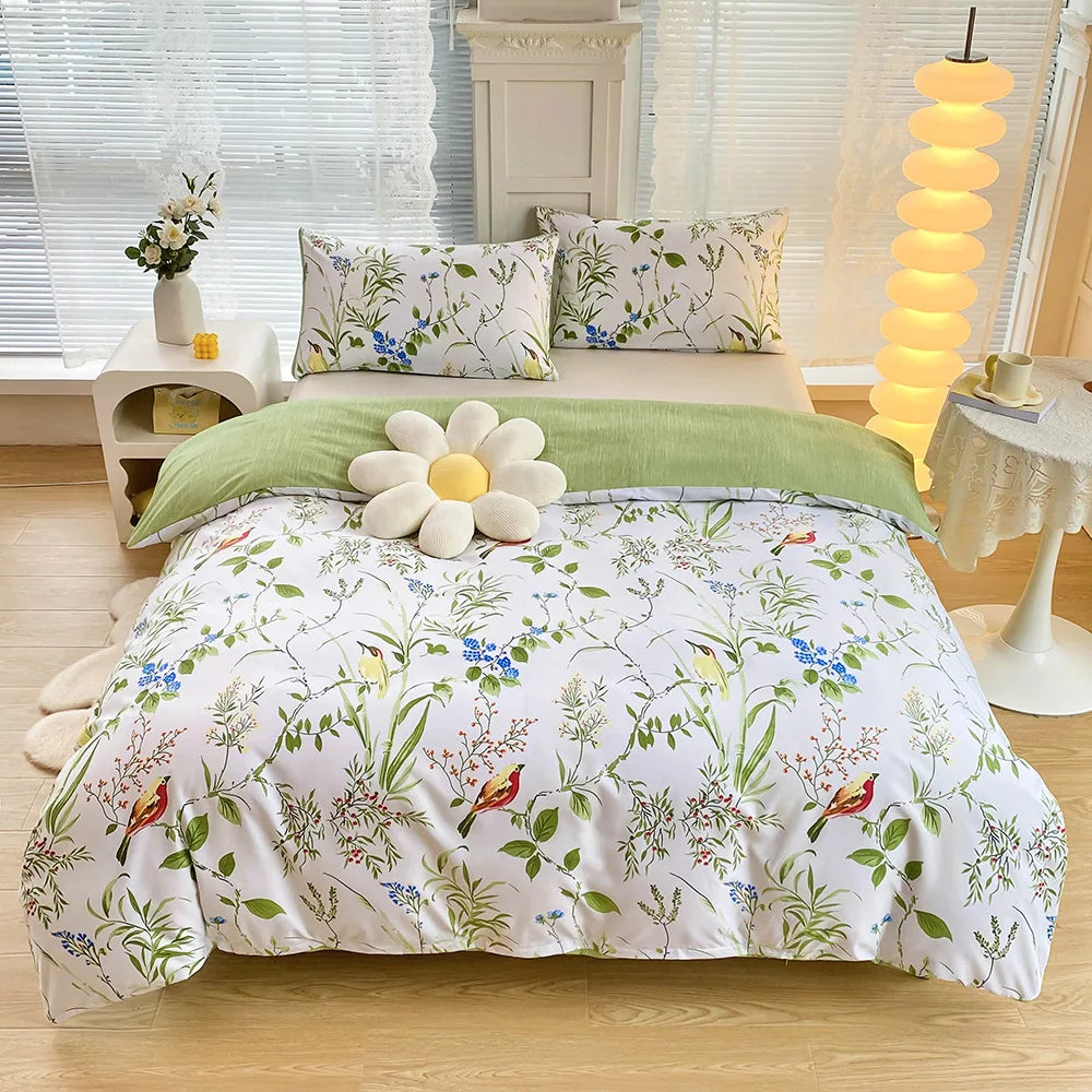 DecorBites™ Green Flower Print Bedding Set with 2 Pillowcases - Queen/King Size