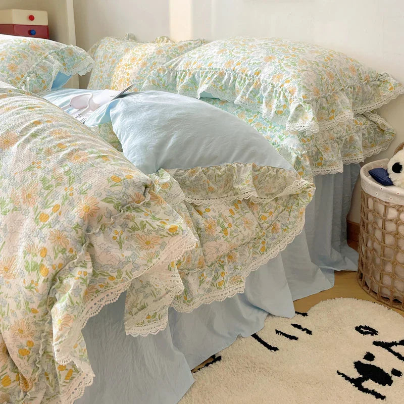DecorBites™ Korean Lace Ruffles Bedding Set with Bed Skirt, Soft Skin-Friendly Material
