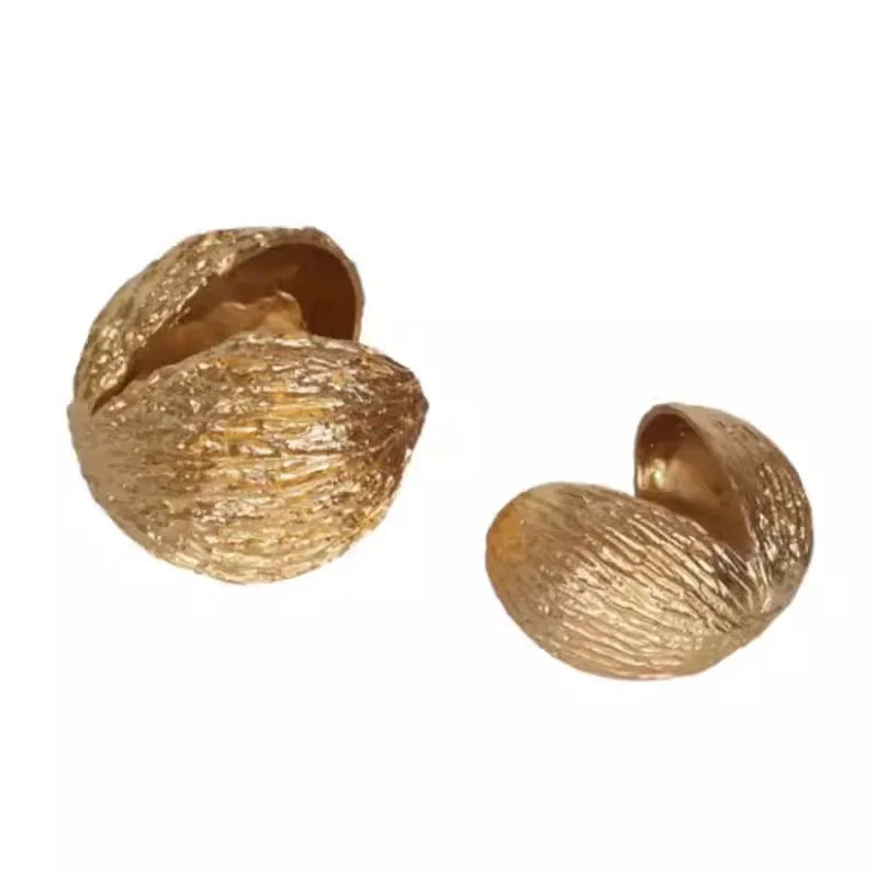 DecorBites™ Golden Nut Shell Ornaments Modern Crafts Desk Decoration Artwork Room Aesthetics Decor