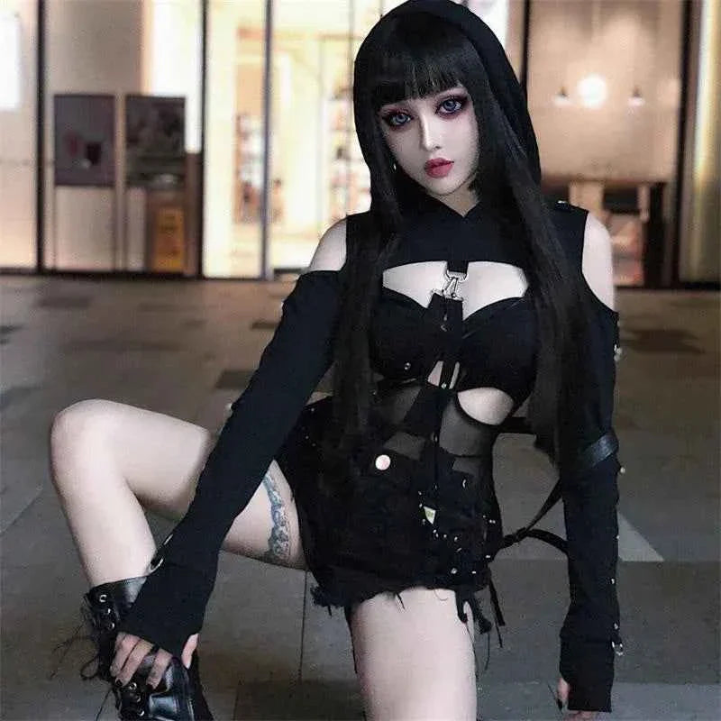 Women's Dark Gothic Crop Top Sweatshirt | Punk Aesthetic | MUNSIEUR
