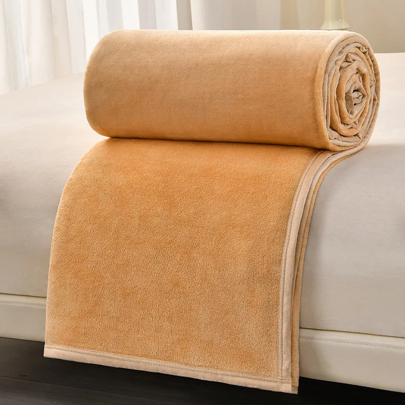 DecorBites™ Cozy Flannel Blanket: Multi-Functional Sofa Cover for Adults