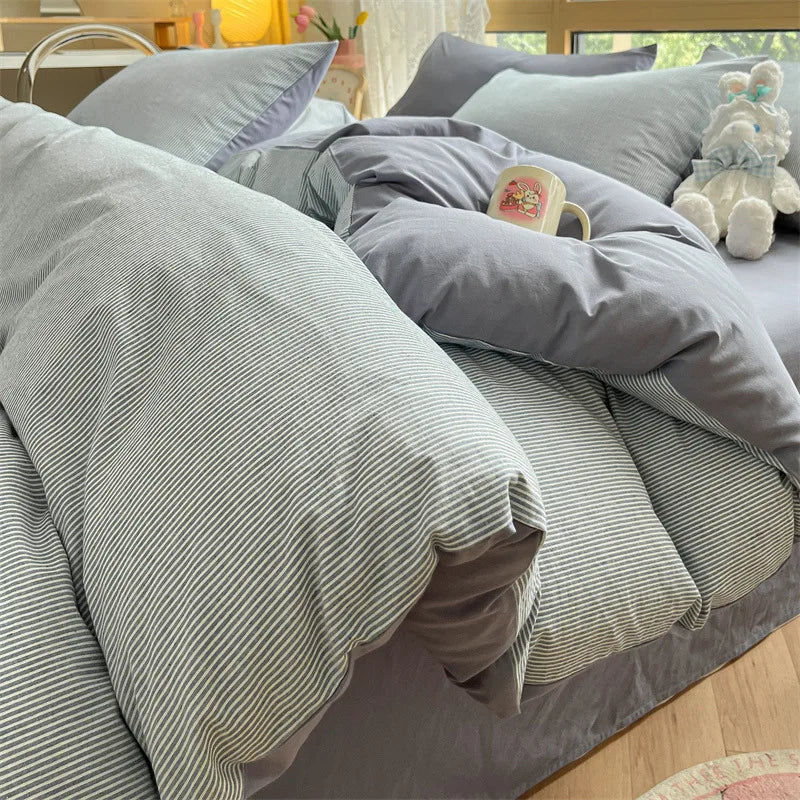 DecorBites™ Cozy Striped Cotton Bedding Set - Breathable & Soft Quilt Kit