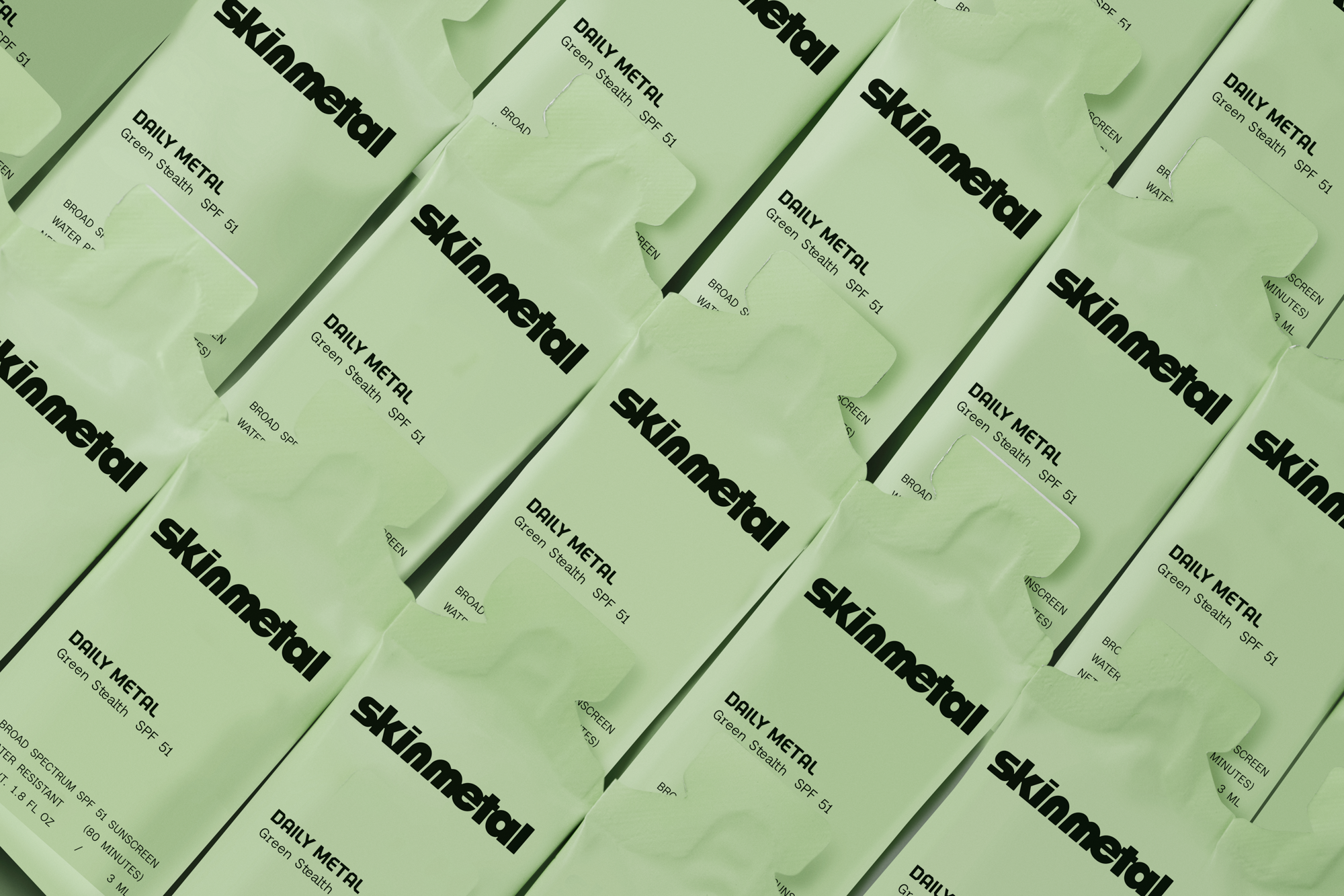 Weekly Metal Green Stealth SPF 51