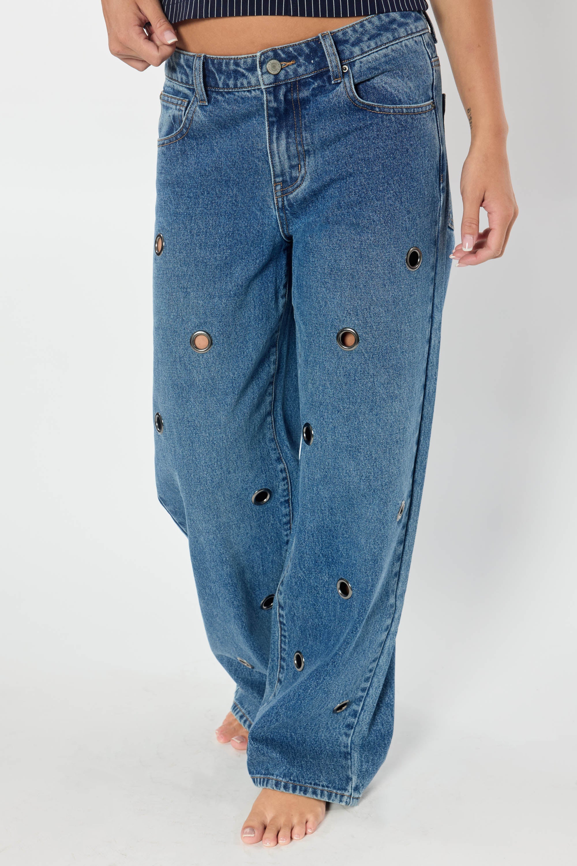 Low Waist Wide Leg Jeans with Big Eyelet Detail