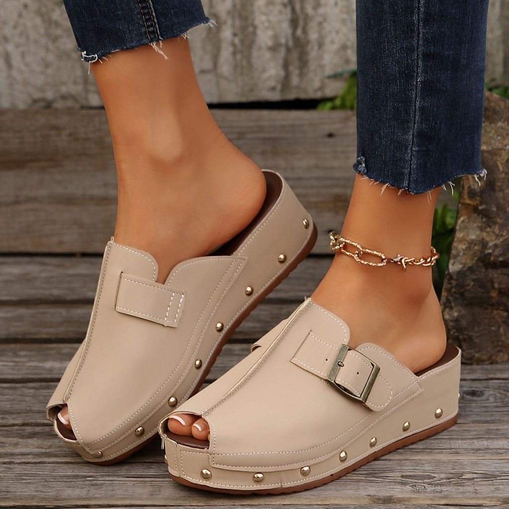 Summer Fish Mouth Wedges With Rivet Buckle Design