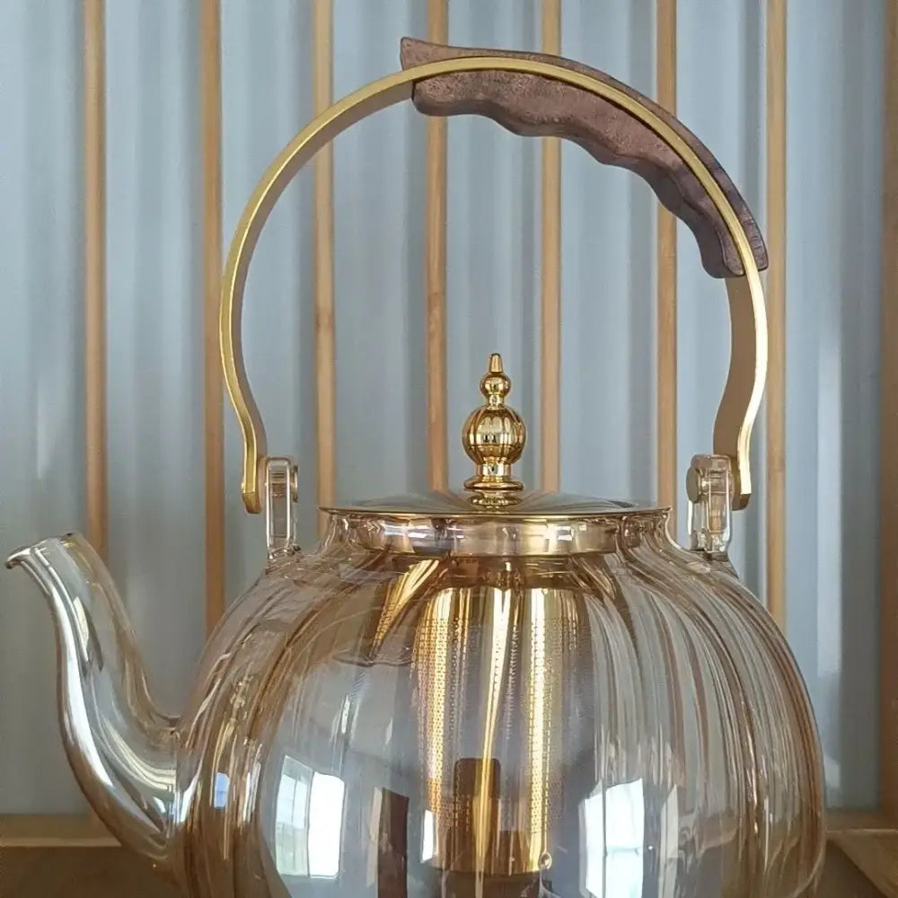 Amber glass teapot with gold infuser – kitchen tea maker