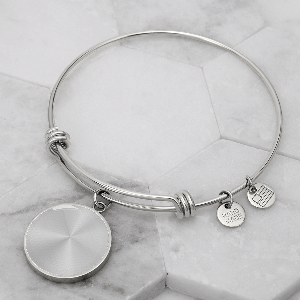 Personalized Luxury Circle Bangle Bracelet – Custom Engraved Keepsake Gift for Her (Silver or Gold)